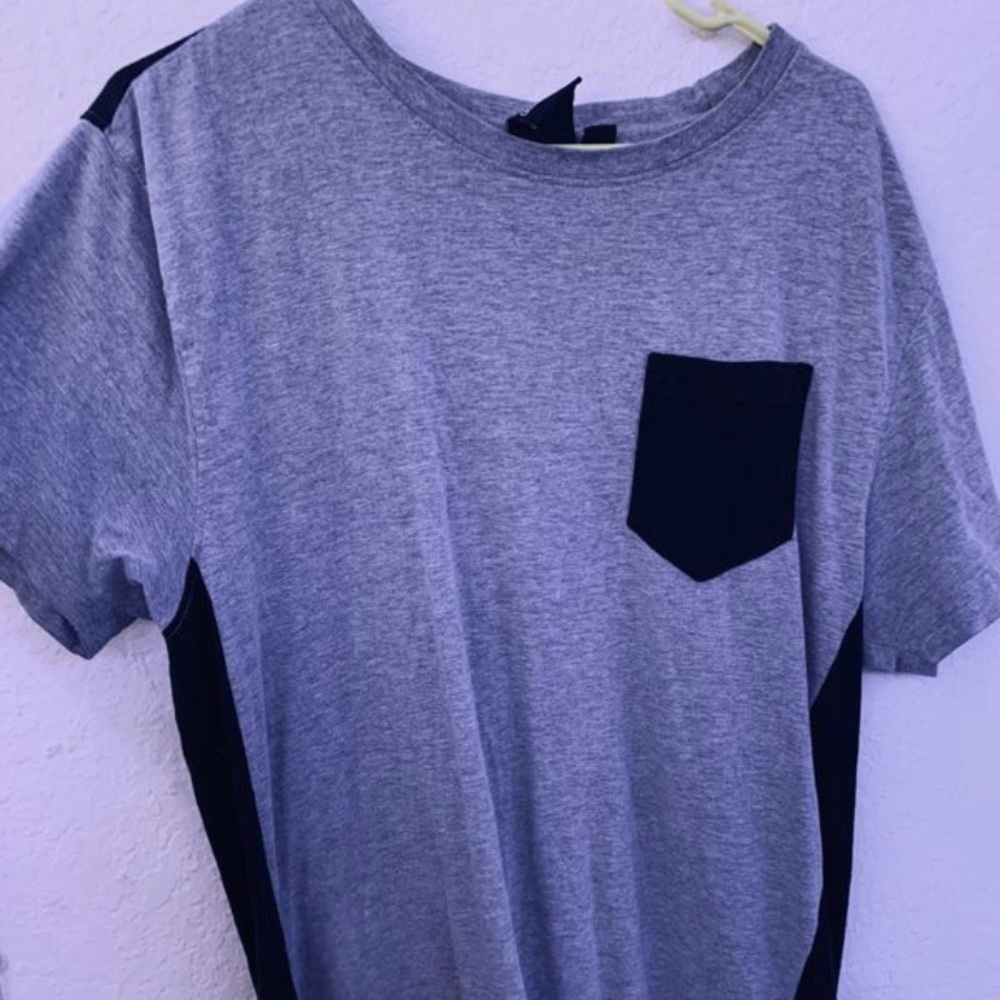 Akademiks Men's Frosted Fashion Tee Shirt